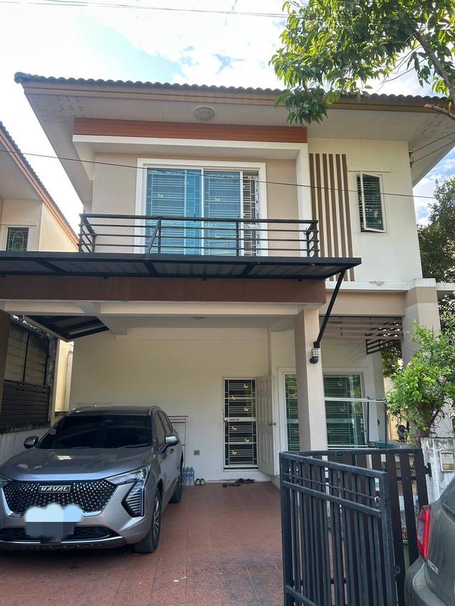 แพนนาเซีย วิลเลจ, ชลบุรี บ้านแฝด 2 ชั้น 36 ตรว เจ้าของขายเอง ใกล้อมตะนคร ขาย 2.,700,000 บาท ต่ำกว่าราคาตลาด 1