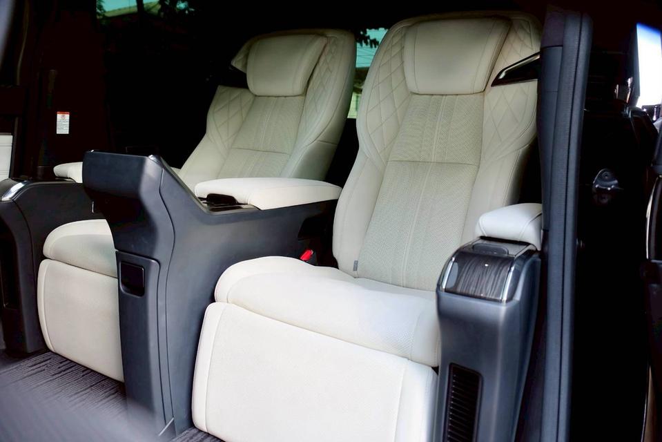 รหัสรถ PR6666 Lexus LM300h Exclusive 4-Seater ปี 2023 9