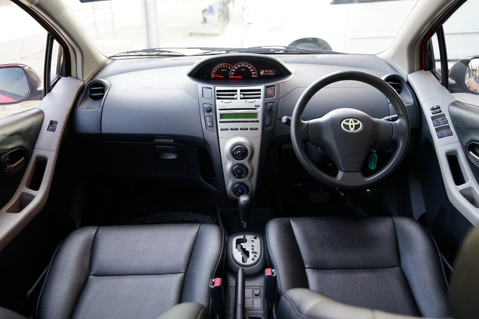 2011 TOYOTA YARIS 1.5E 11