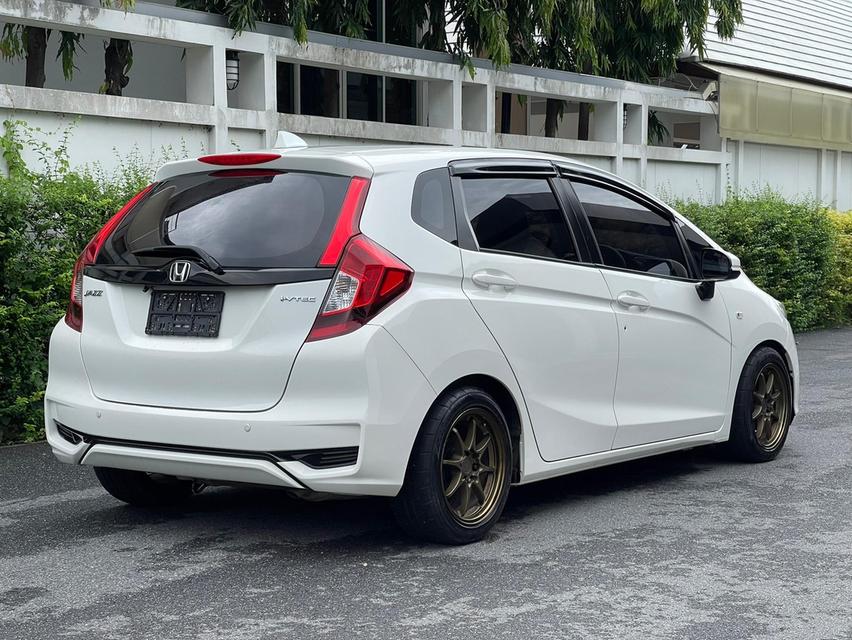 Honda Jazz GK 1.5 S MNC ปี 2018 สีขาว เลขไมล์ 48,xxx km.