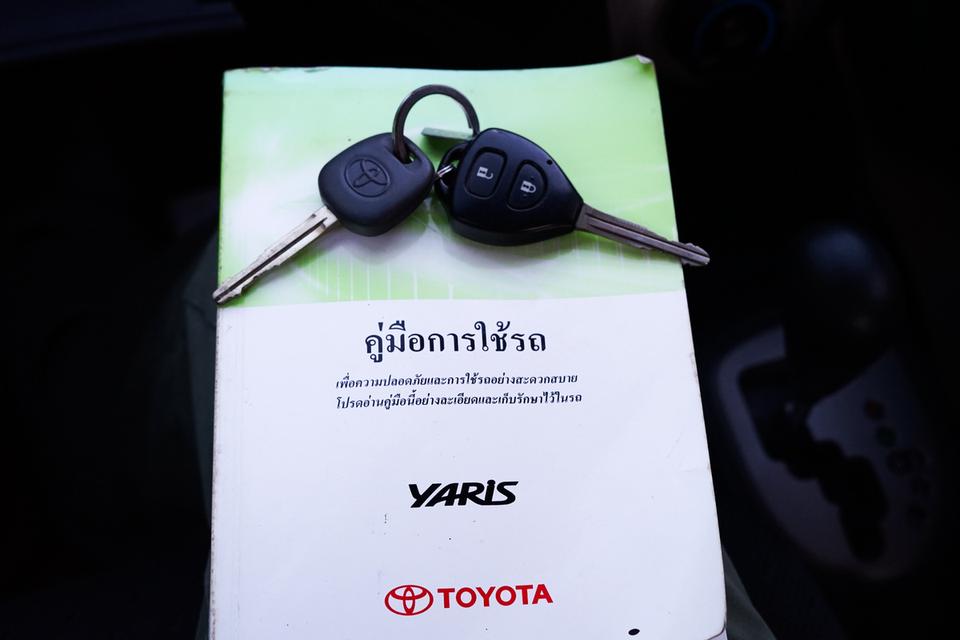 Yaris 1.5E ออโต้ แดงแท้โรงงาน 6