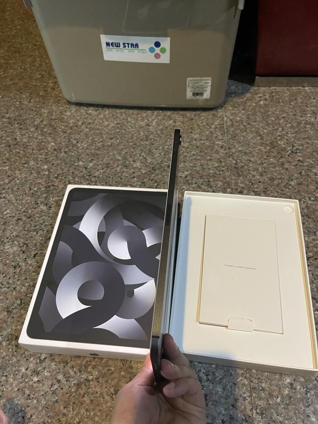ขายiPadAir5 M1 สีSpace Black64กิ๊กWifi Celluer ใส่ซิมได้ยกกล่องไร้รอยตกใช้งานดีทุกๆฟังชั่นถูกมากกก 6