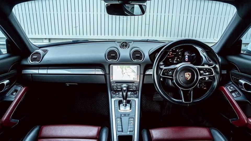 Porsche 718 Cayman 2.0 PDK 3