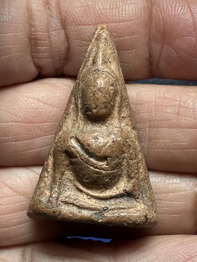 พระพระนางพญา พิมพ์อกนูน