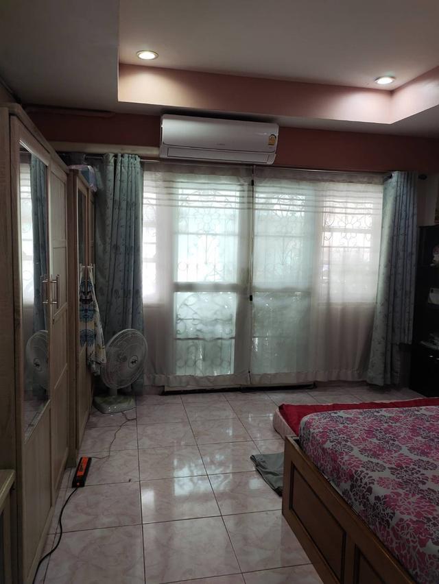 ขายบ้านทาวเฮ้าส์ 22 ตรว. หมู่บ้านปรเมศท์ 13