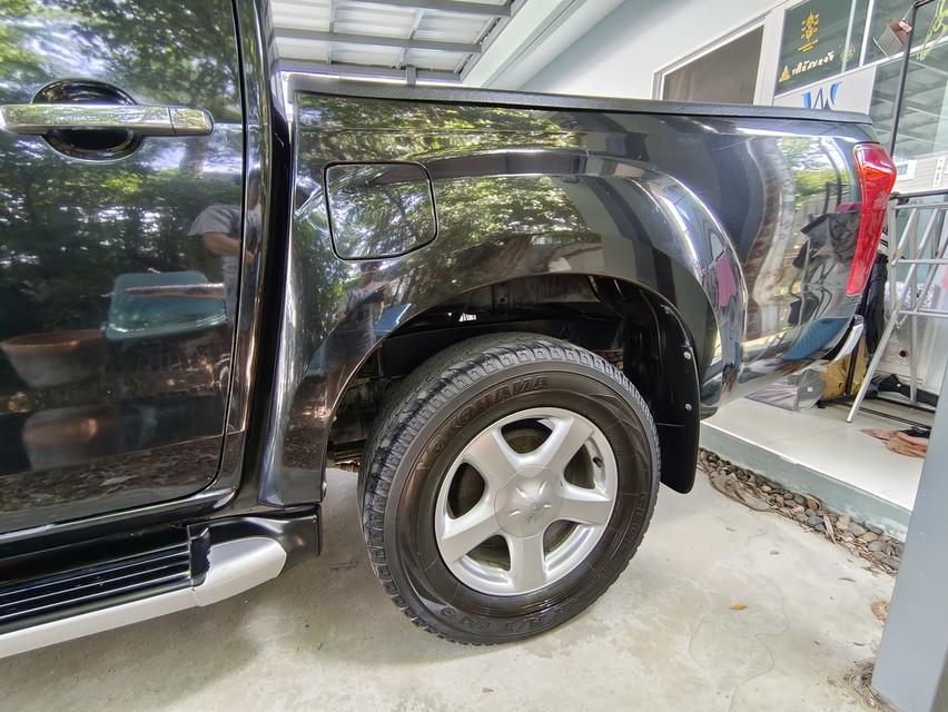 ขาย รถกระบะ 4ประตู เกียร์ Auto Isuzu ปี 2014 Hilander 2.5 Z Prestige Auto 11