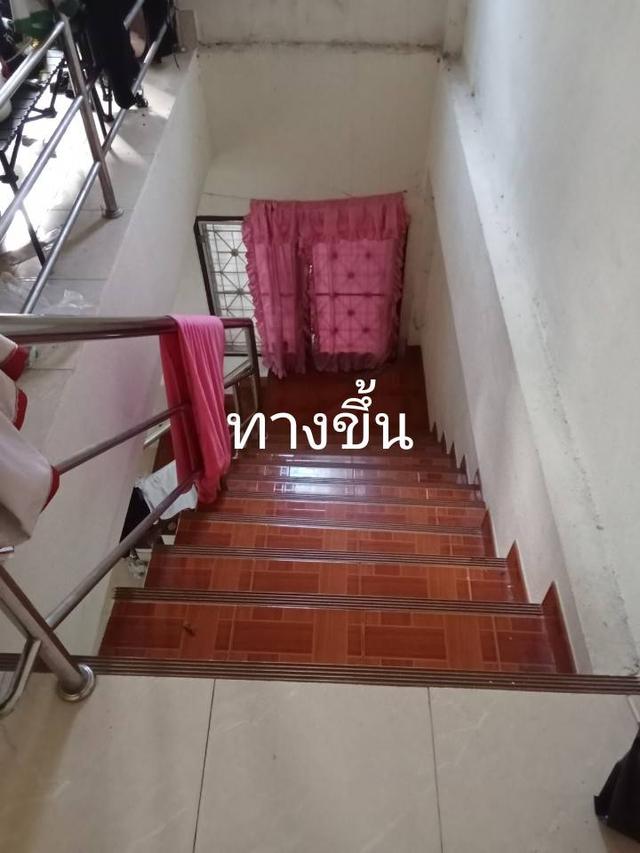 บ้านทาวน์เฮ้าส์ 3 ห้องนอน 2 ห้องน้ำ 4