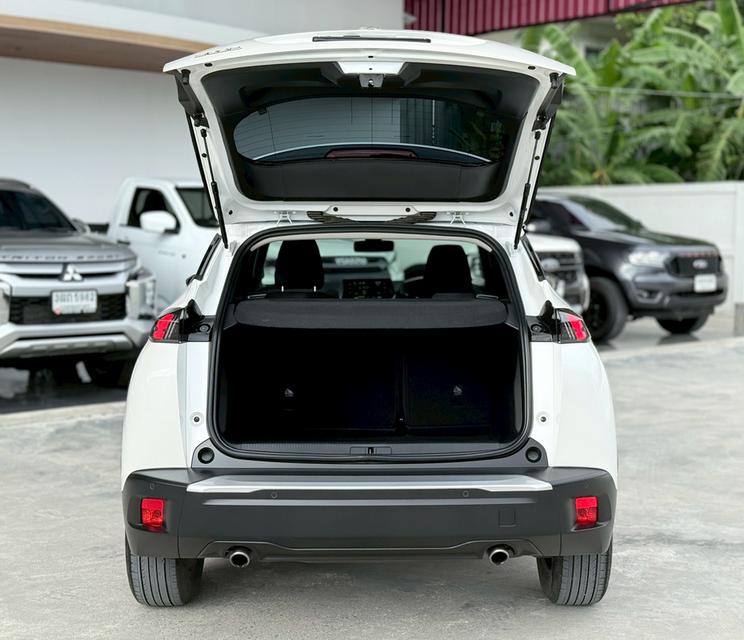 PEUGEOT 2008 1.2 ALLURE 2023 19