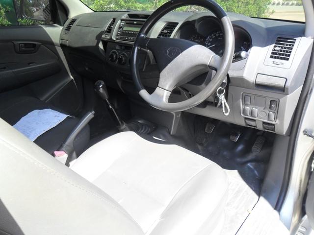 Toyota Vigo 2.5Standard ปี 2012  เจ้าของเดียว  9
