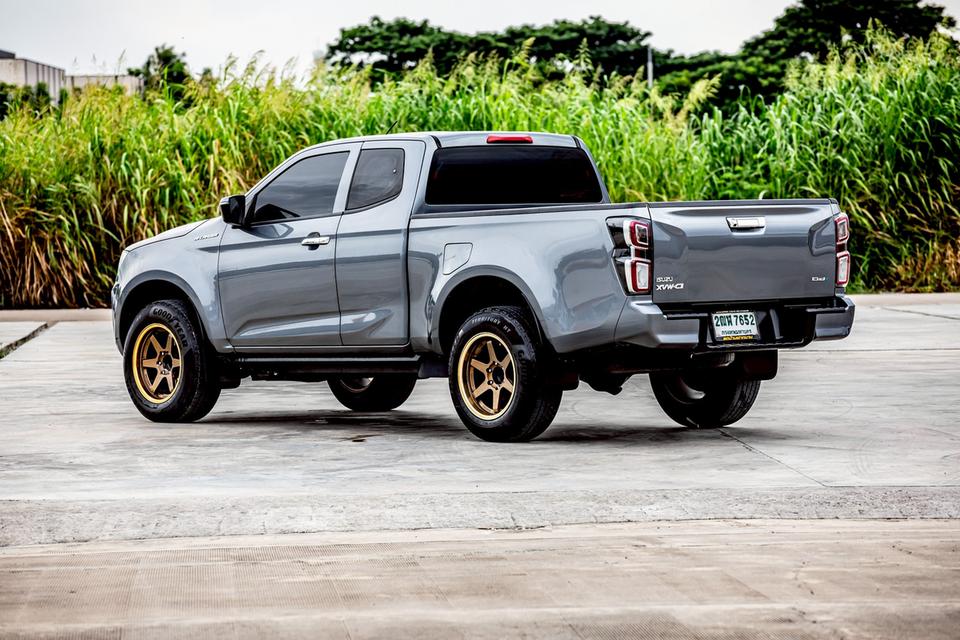 ISUZU D-MAX Hi-lander Cab 1.9 Ddi L ปี 2020 สีเทา มือเดียวป้ายแดง 9