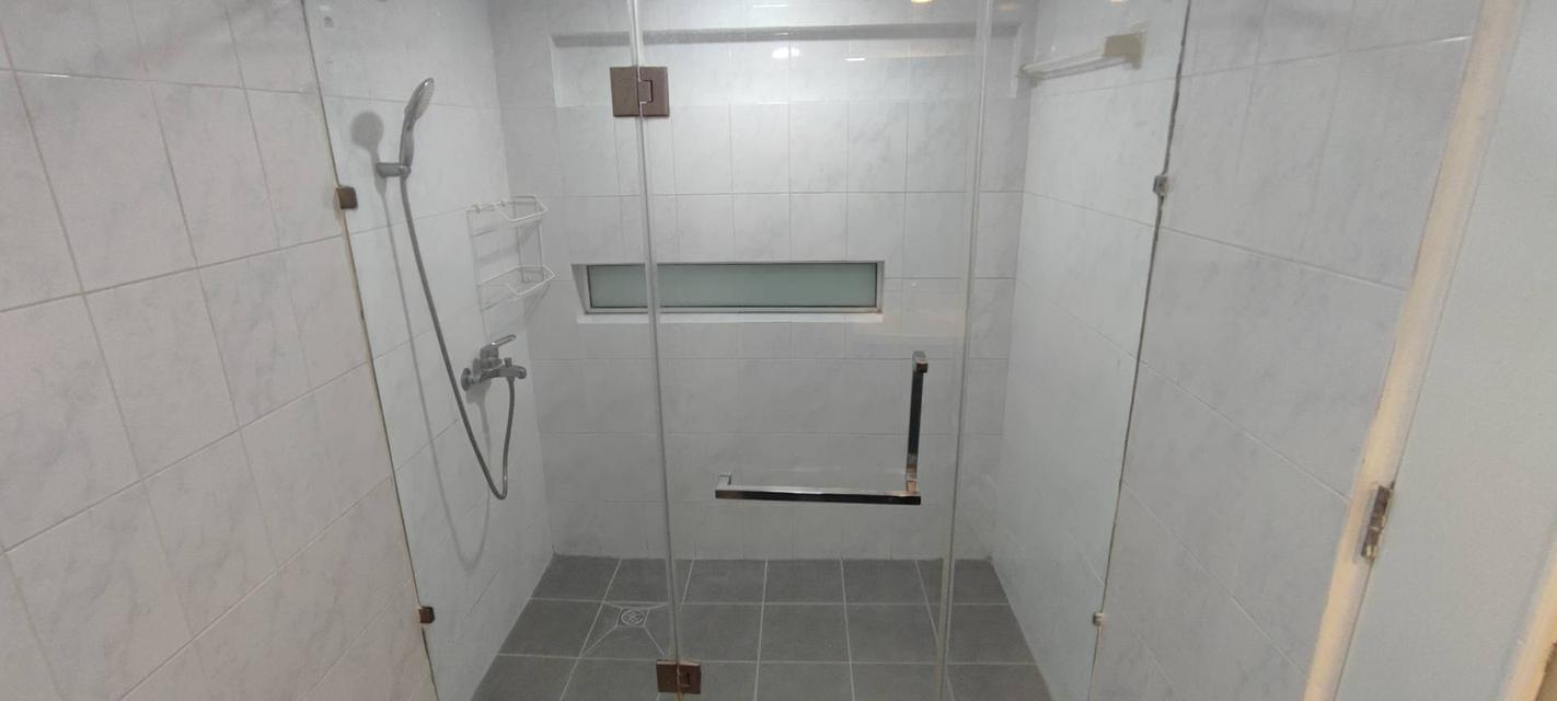 Rent Luxury Condo big size 265 sqm. 3 Beds 12