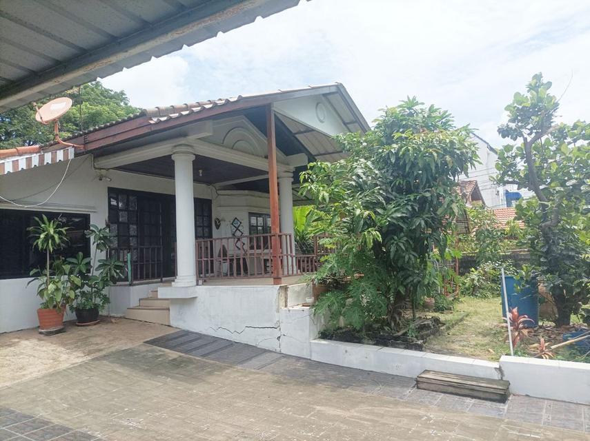 ขายบ้านด่วน ราคาถูก ม.เมืองเอก 2 หลัง 5