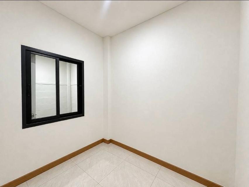 ขายทาวน์เฮ้าส์ 2 ชั้นรีโนเวทใหม่กริ้บ "หมู่บ้านเบญจศิริ เพชรเกษม 91"ขนาด 16 ตรว.2+1 ห้องนอน 2 ห้องน้ำ เพียง 1.79 ล้าน 8