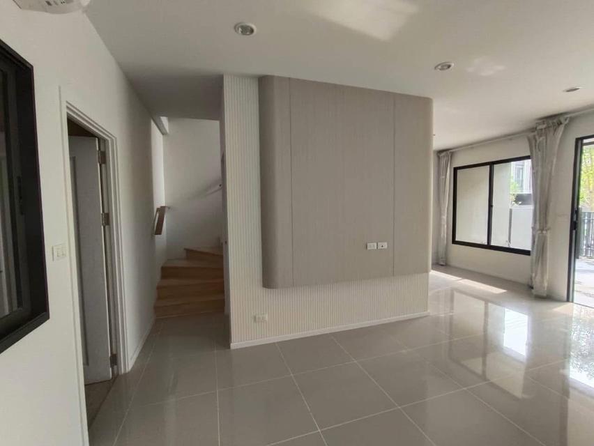 รหัส7052 ขาย ให้เช่าทาวน์โฮม 3ชั้น โครงการใหม่ Cherkoon สุขุมวิท 77 ย่านอ่อนนุช ศรีนครินทร์ ตกแต่งพร้อมอยู่ 8