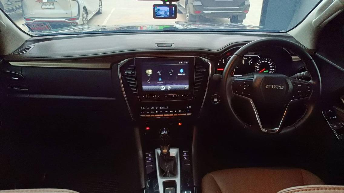 Isuzu MU-X 1.9DVD ปี23 12