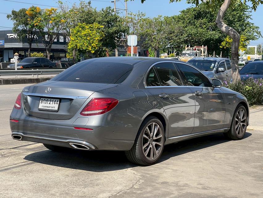 รหัสรถ PJP2144 2020 BENZ E300e Avantgarde 8