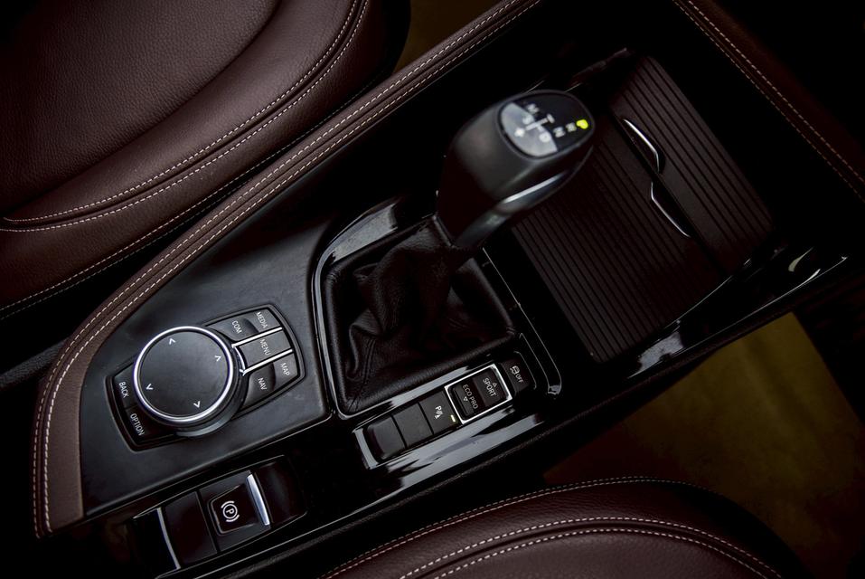 รหัสรถ CBL97 BMW X1 2.0 sDrive20d xLine AT 2020 15