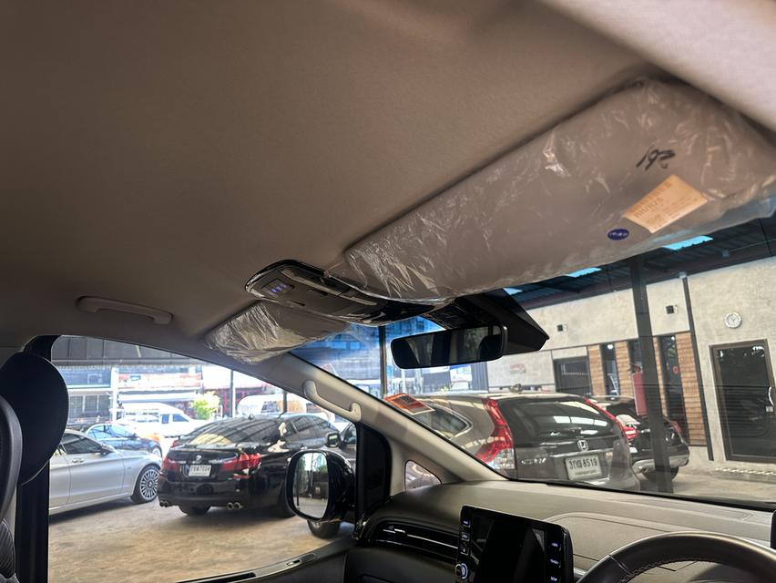 HYUNDAI STARIA 2.2 SEL จดทะเบียนปี 2022 รูปที่ 6