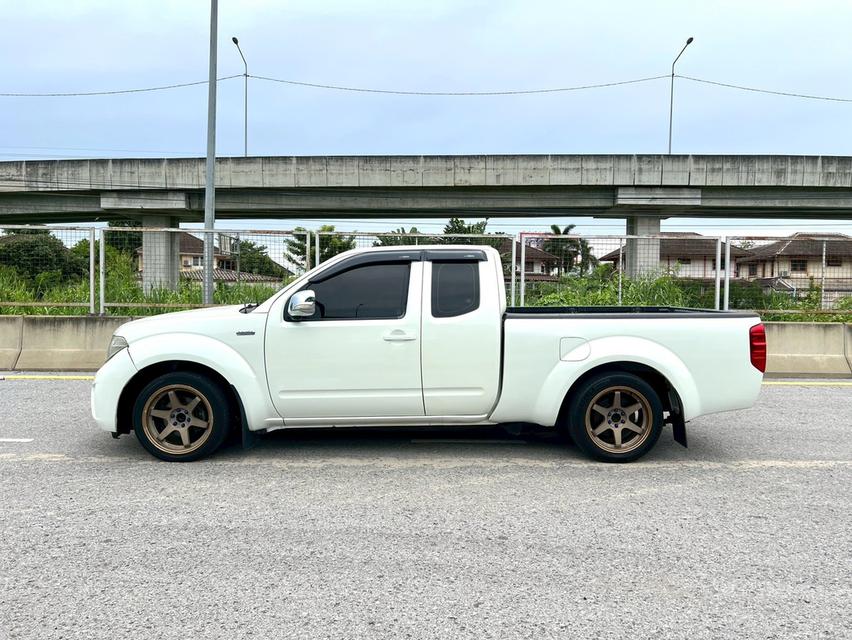 Navara 2.5 LE king cab ปี2013 จด2015 เกียร์ auto