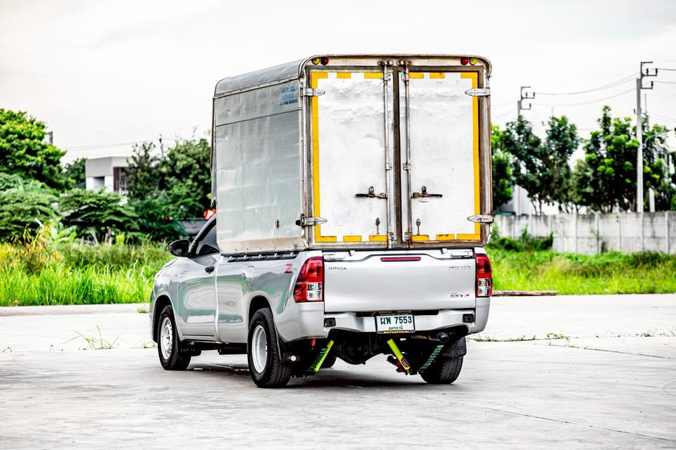 TOYOTA HILUX REVO 2.8 ENTRY STANDARD CAB ปี 2022 สีเทา  8