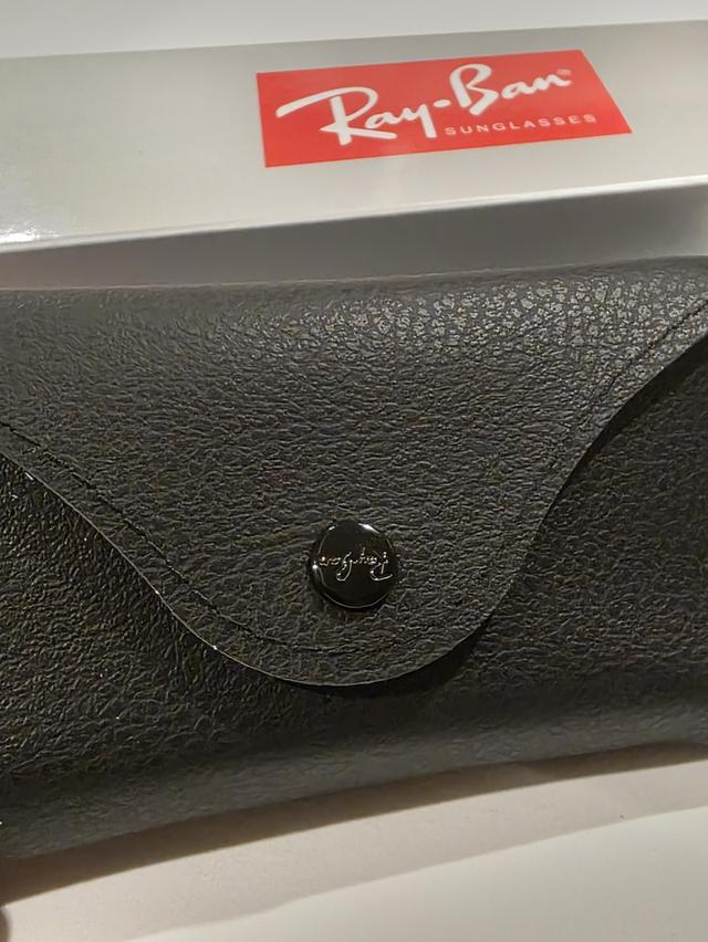 แว่นตา Rayban USA สวย เลแบน กันแดด อย่างดี เดิมๆ สภาพใหม่ๆ พร้อมกล่อง ขายตามสภาพ พร้อมส่ง รูปย่อยที่ 3