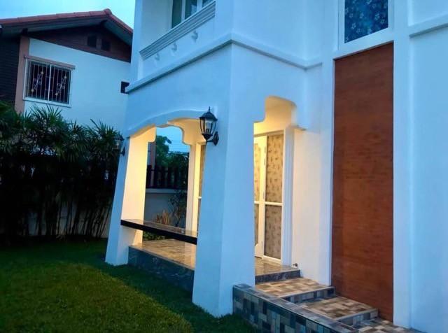 ขายบ้านเดี่ยว 2 ชั้น ที่ดิน 65 ตรว. หมู่บ้าน บุษบา รังสิตปทุมธานี ใกล้นิคมอุตสาหกรรมบางกะดี 7