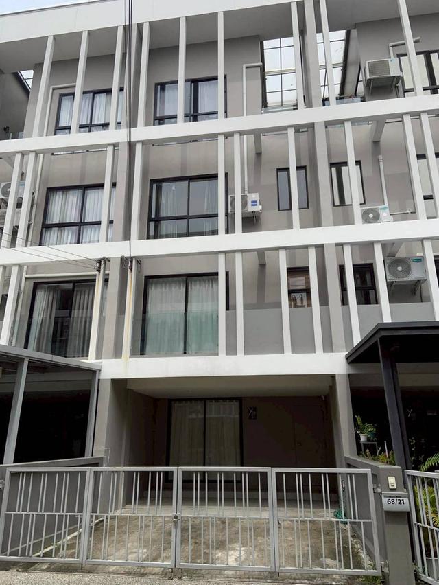 ให้เช่าทาวน์โฮม 3 ชั้น โครงการ Y Residence สุขุมวิท 113 ใกล้ BTS ศรีด่าน (N.1799)