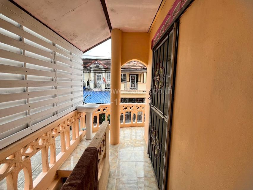 หมู่บ้านขจีนุช ลาดหลุมแก้ว ถนนราชพฤกษ์ ต.คลองพระอุดม อ.ลาดหลุมแก้ว จ.ปทุมธานี 11