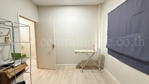 บ้านแฝด บ้านชานไม้ เดอะทาวน์ คลองสอง คลองหลวง ปทุมธานี หลังมุม 8