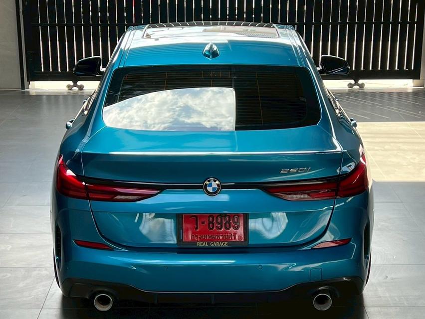 BMW 220i 2.0 F44 Gran M Sport Sedan 10