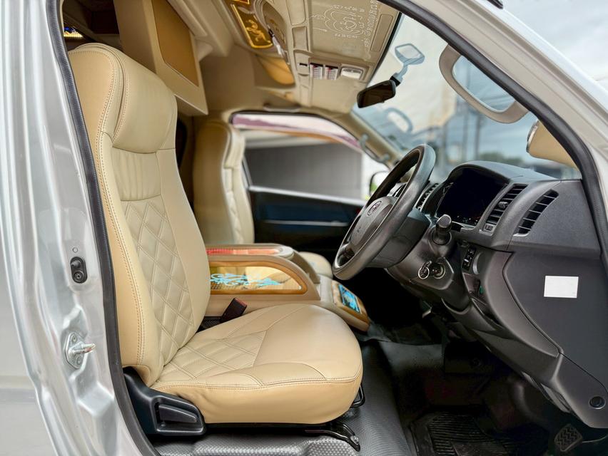 ขาย Toyota Commmuter 3.0 D4D ปี17 12