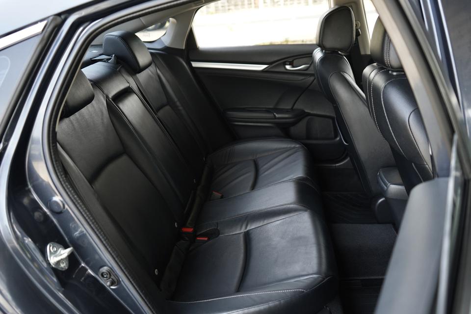 2017 Honda Civic FC 1.8 EL  AT 17/17 สีน้ำเงิน รูปที่ 15