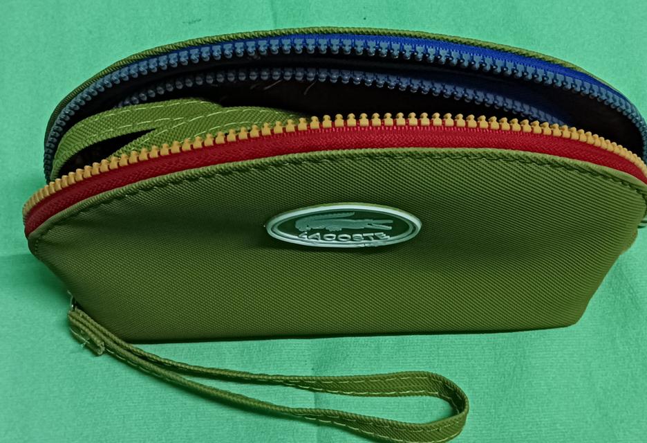 กระเป๋าถือยี่ห้อ Lacoste 6