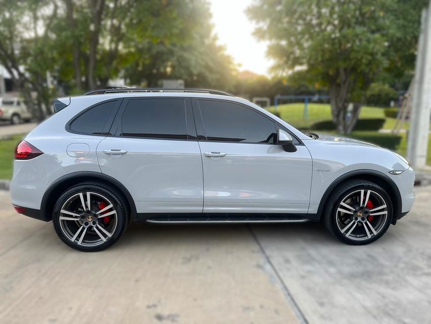 รถส่วนตัวใช้เอง สวยจัด ขายไม่แพง PORCHE CAYENNE S HYBRID TOP สุด ปี2013 3