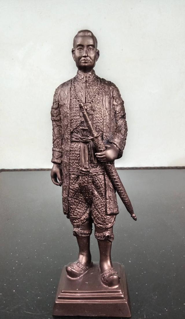 694.พระบรมรูปหล่อในหลวงรัชกาลที่ 3 พระบาทสมเด็จพระปรมาธิวรเสรฐมหาเจษฎาบดินทรฯ พระนั่งเกล้าเจ้าอยู่หัว