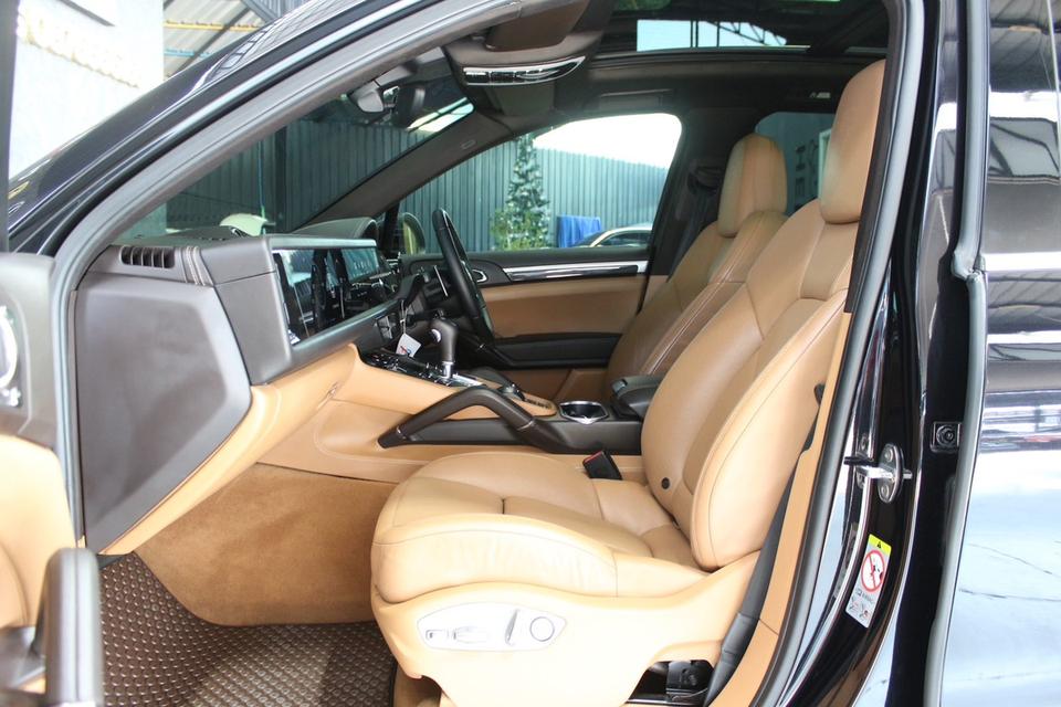 รหัสรถ JRS7335 Porsche Cayenne S Hybrid ปี 2012 รูปที่ 10