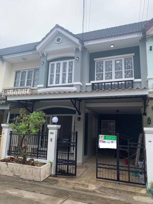 🌟 พร้อมอยู่! ทาวน์เฮาส์ 2 ชั้น รีโนเวทใหม่ทั้งหลัง พระยาสุเรนทร์ 40 คลองสามวา 🌟 2