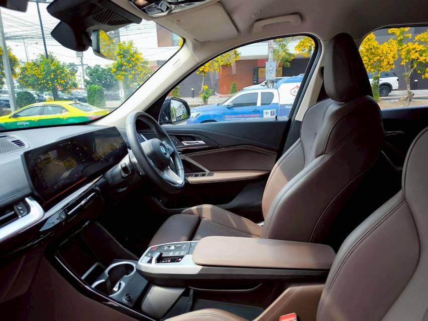 รหัสรถ KPV6126 2023 BMW X1 1.5 sDrive18i 9
