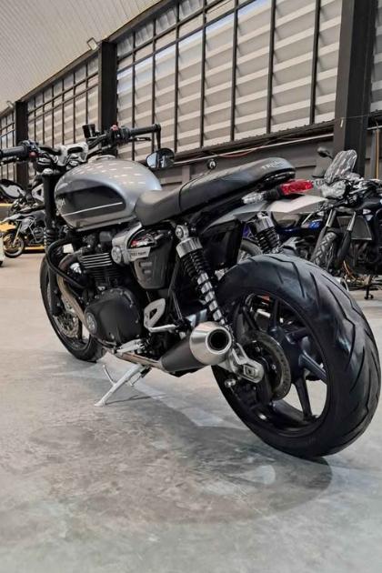 2019 Triumph Street Twin สีดำ 5