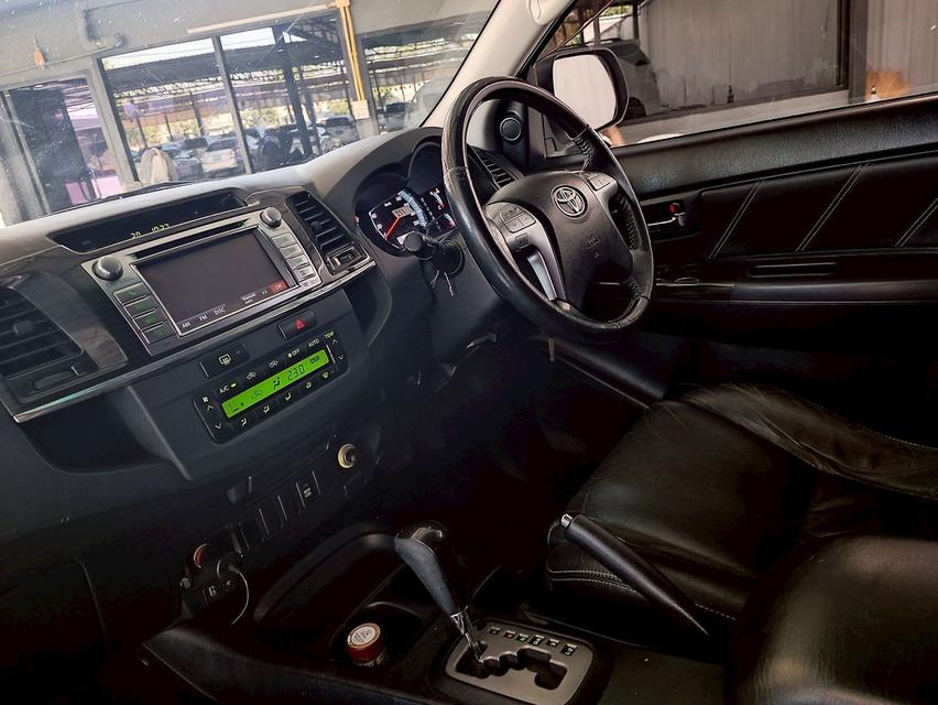 TOYOTA FORTUNER 2.5 V CHAMP 2WD เกียร์ออโต้ ปี2014 สีขาว 8