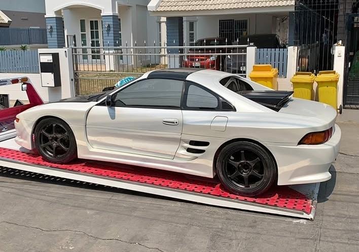 Toyota MR2 สีขาวสวยมาด