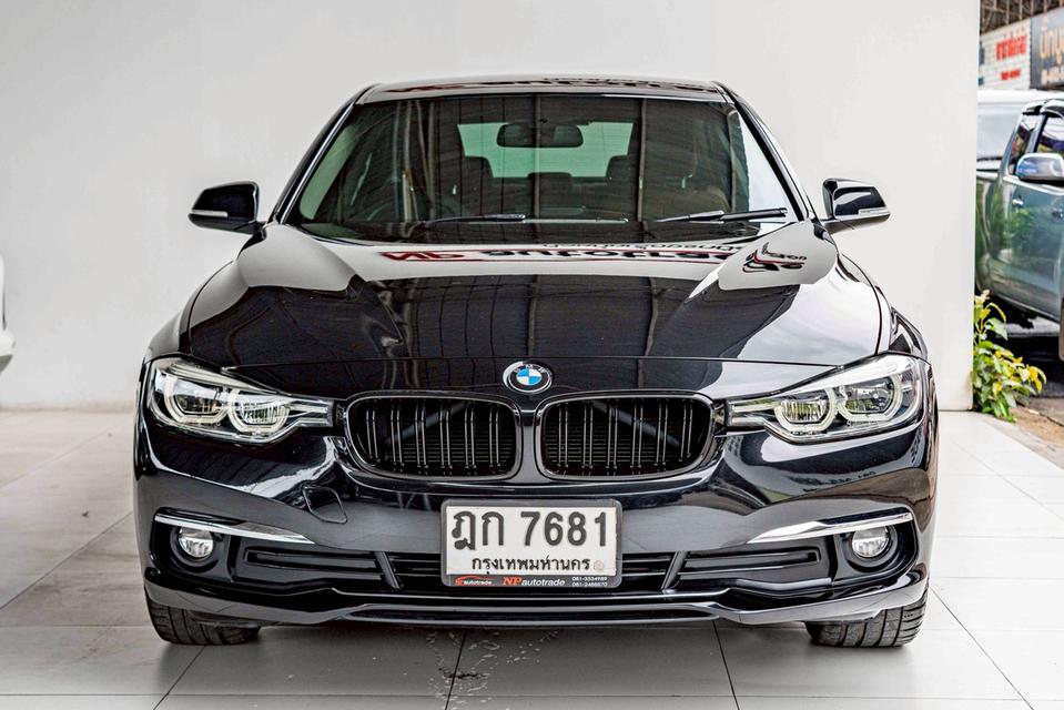 รหัสรถ NP7681 BMW 320d ICONIC LCI 2017 6