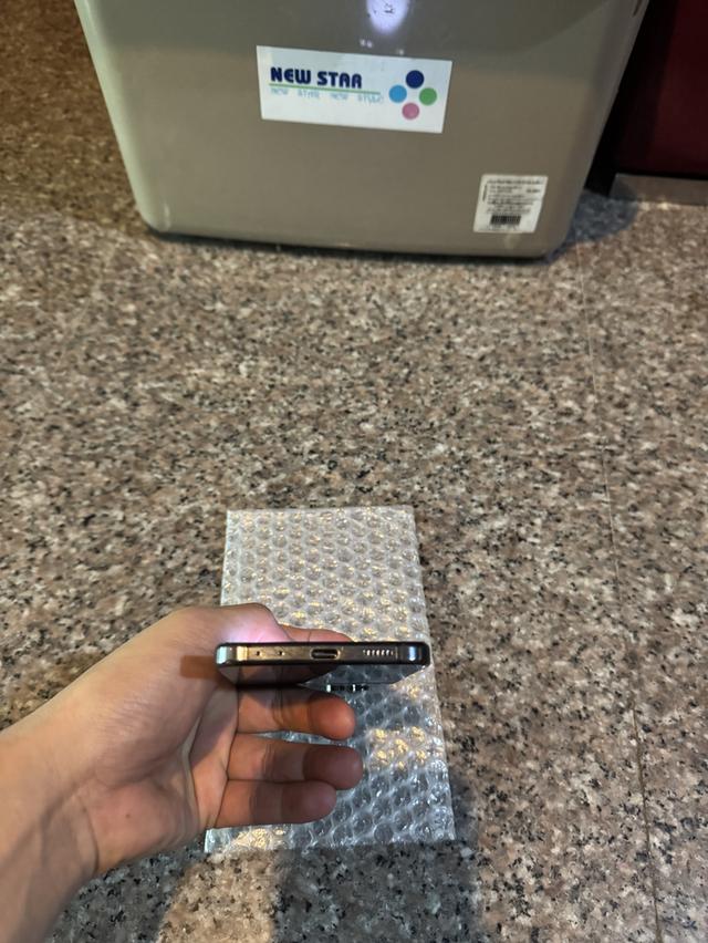 ขายๆๆๆถูกSamsungFlip5สีGray512กิ๊กการใช้งานดีเยี่ยมทุกๆฟังชั่นเครื่องสูนTrueเครื่องรีสโตได้ตลอดไม่มีติดแอคเค้าใดๆคับ  สภาพ: 93% สวยๆคับ  ราคา: 7990 ม รูปที่ 4