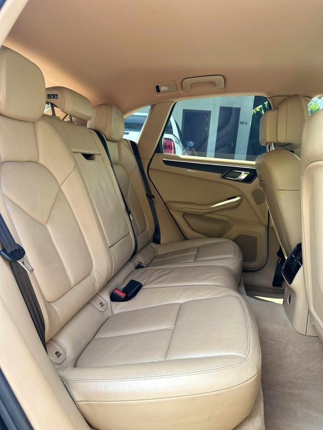 Porsche Macan 2.0 4WD SUV 2016 12