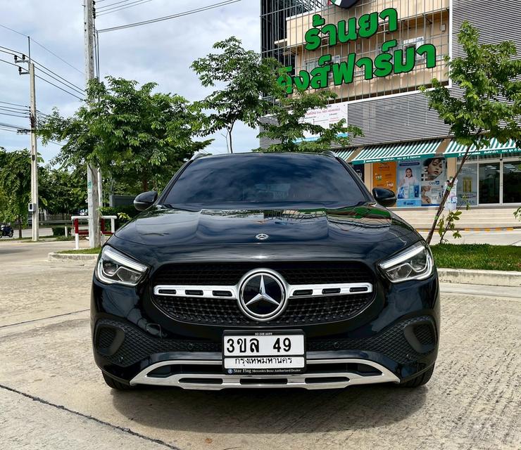 Benz GLA 200 Progressive (โฉมใหม่ล่าสุด) ปี 2021 จด 23 สภาพใหม่มากๆ
