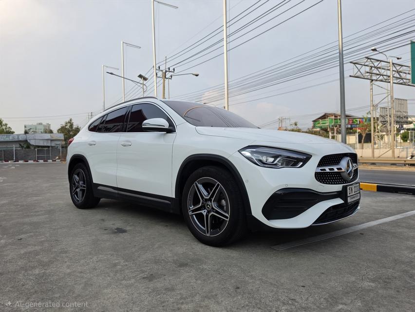 Benz GLA200 AMG Dynamic ปี 23 เจ้าของขายเอง