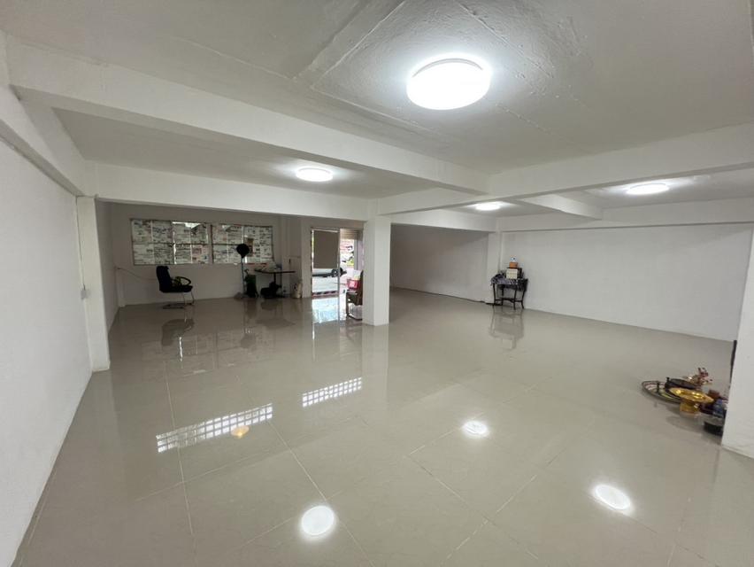 ให้เช่าตึกแถว 5 ชั้น 2 คูหา รีโนเวทใหม่ ติดถนนถนนบรมราชชนนี ใกล้เซ็นทรัลปิ่นเกล้า ทำเลทองย่านปิ่นเกล้า 3