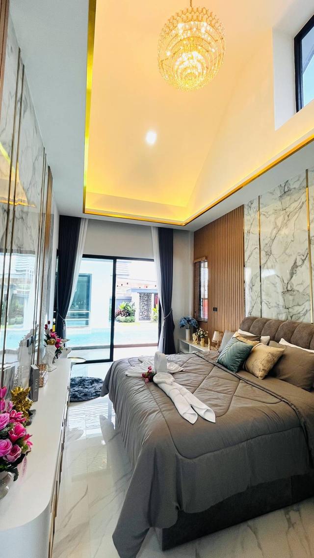 พูลวิลล่าหรู สไตล์ Modern Luxury – ทำเลศักยภาพ ย่านโป่ง พัทยา