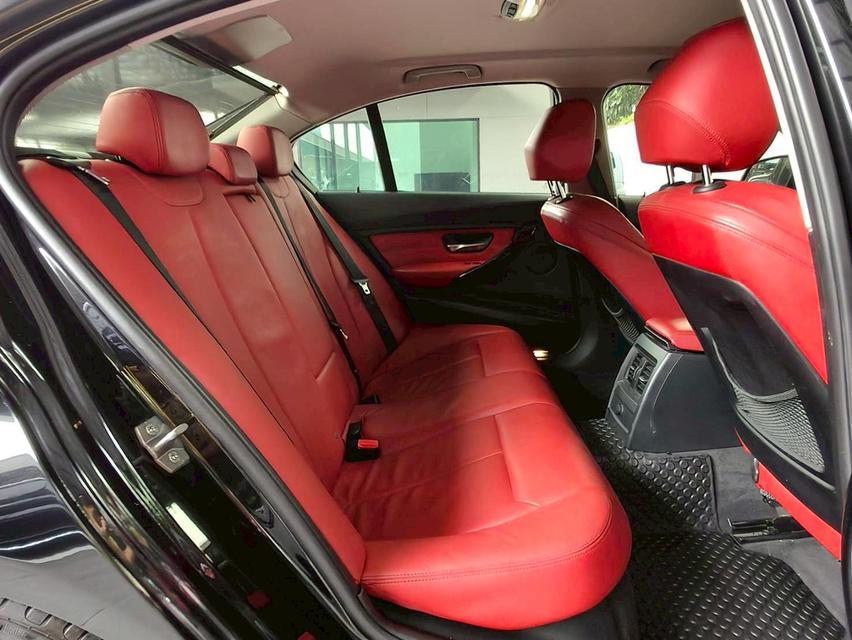 รหัสรถ KPC53  BMW series3 F30 320i SPORT ปี 2013 ตัวTOP Sport สีดำ เบาะแดง‼ 7