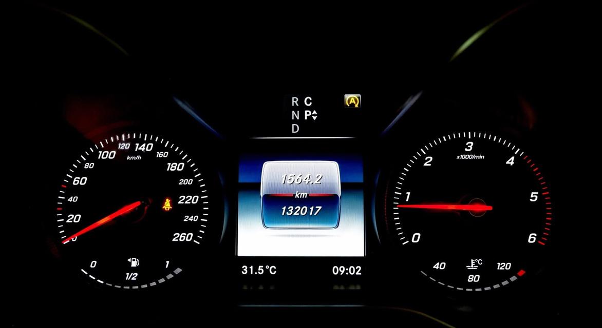 Mercedes-Benz V 250 d  7 ที่นั่งป้ายขาวดำ ปี 2017 19